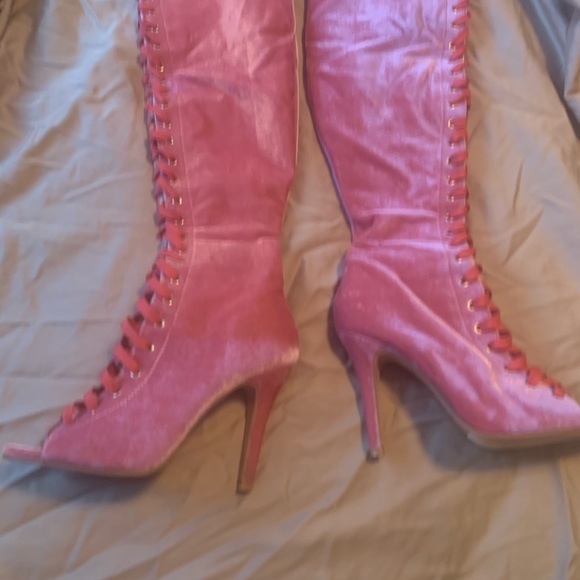 Coral colored, thigh high sandal boot - Picture 3 of 4